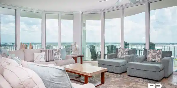 Image 2: Sunroom