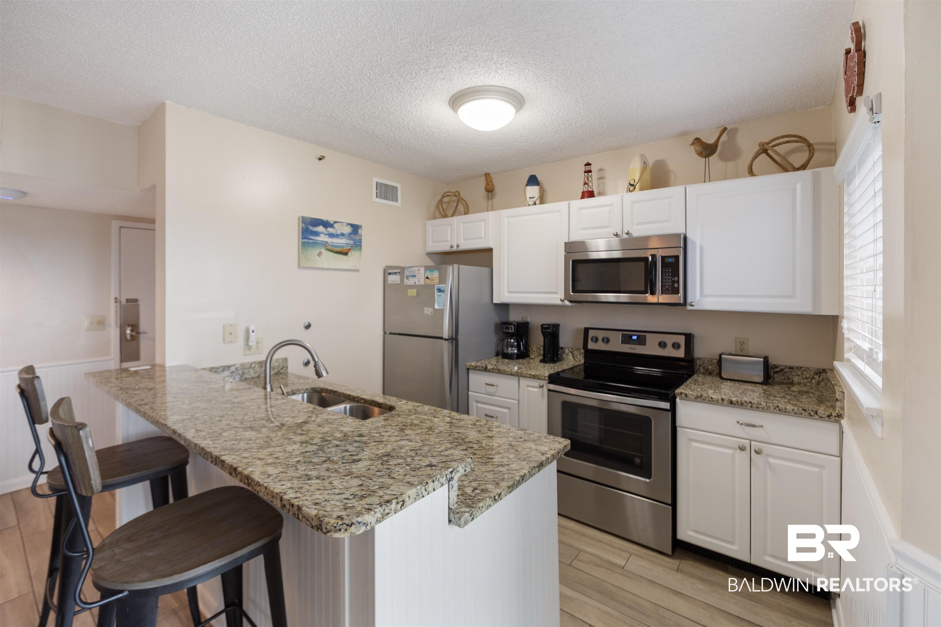Image 4: Kitchen Area