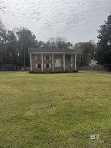 1106 Caroline Avenue