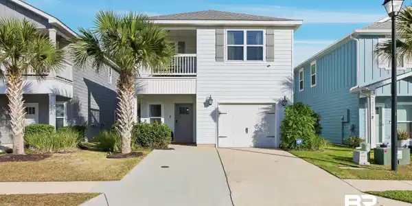 23956 Cottage Loop