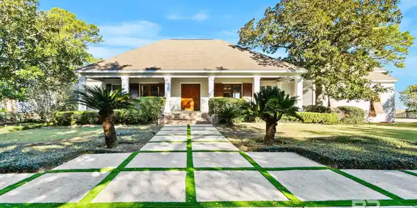11941 W State Highway 180