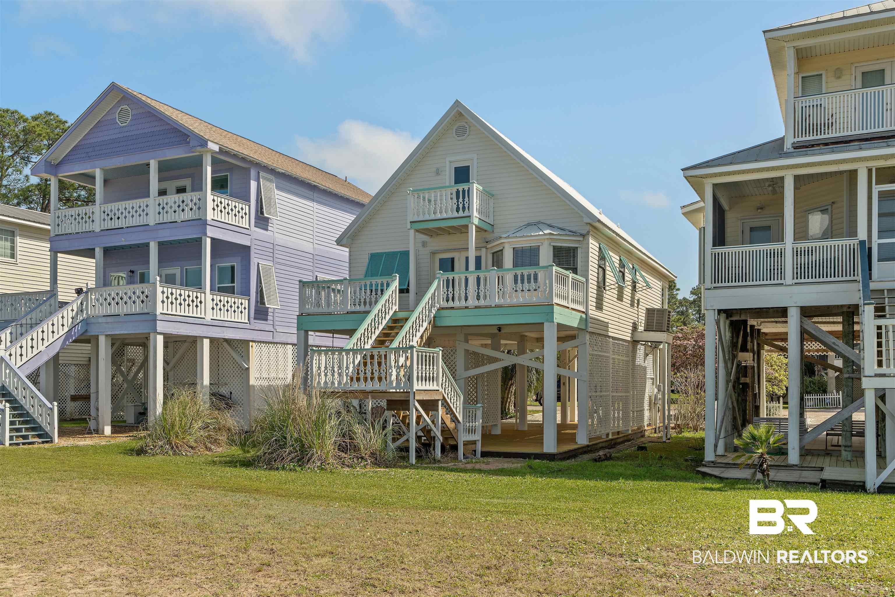 Image 3: Bayfront side
