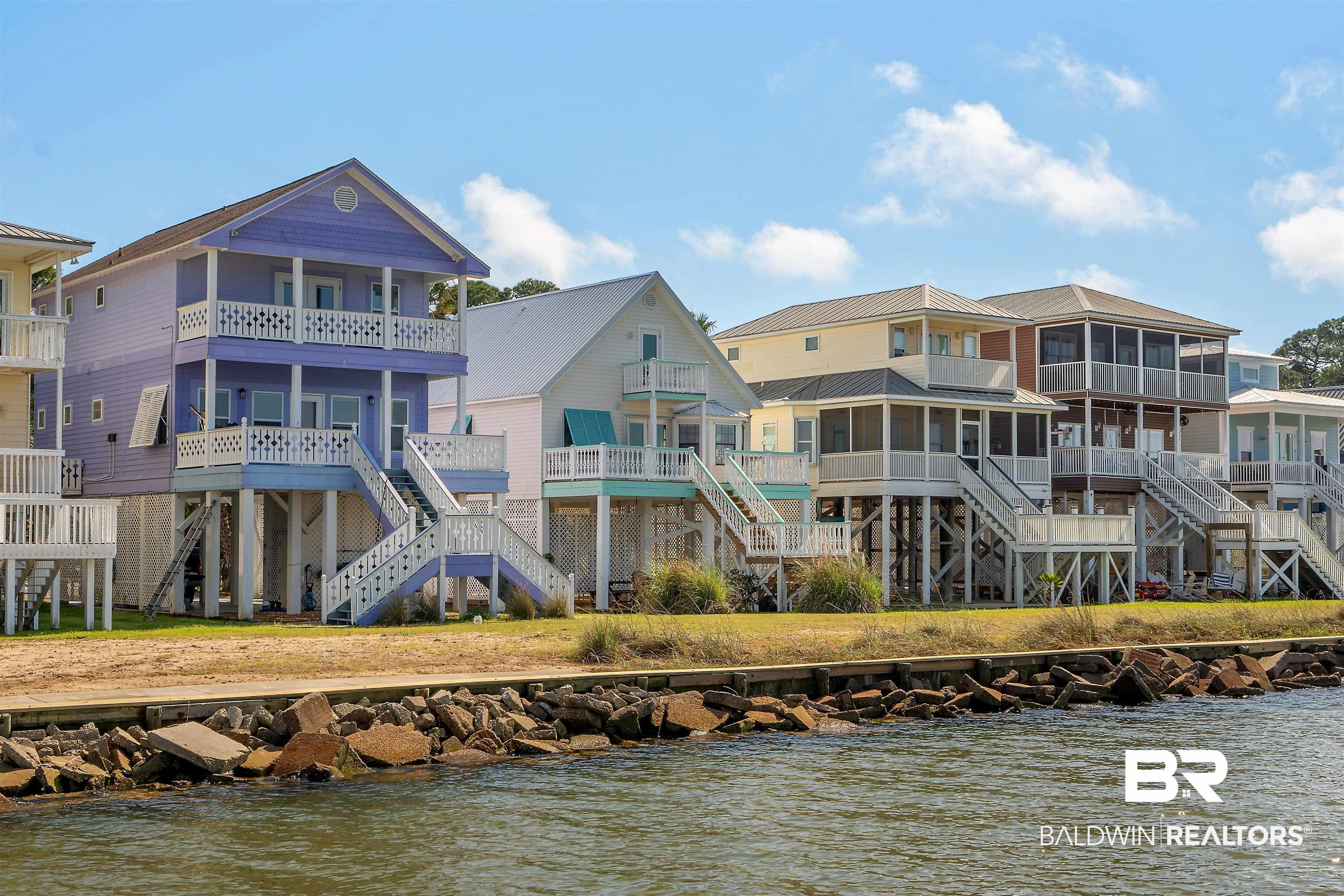 Image 4: Bayfront side
