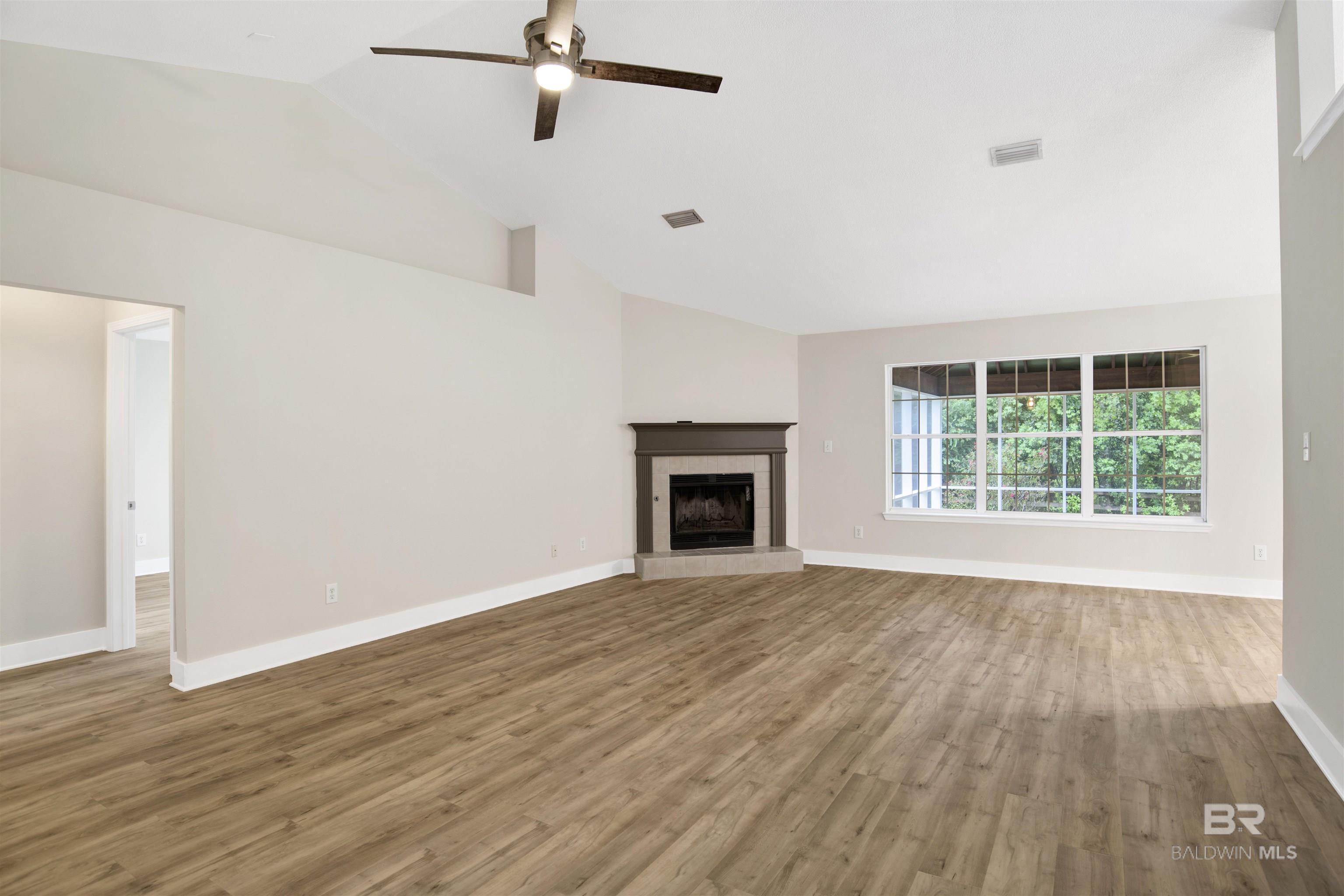 Image 3: Great Room Wood burning fireplace