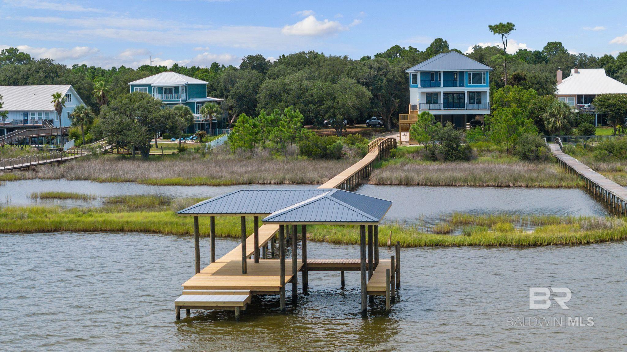 Image 3: Dock
