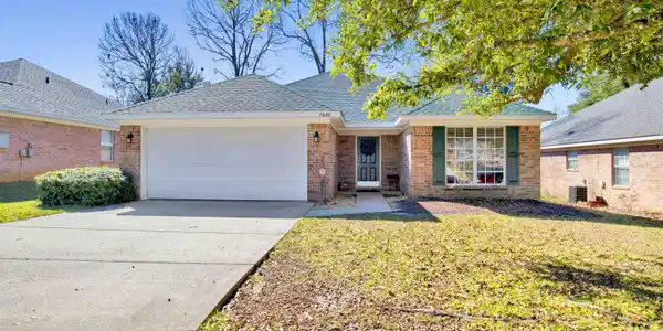 7630 Avery Lane
