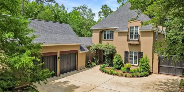 27580 Harbor Bluff