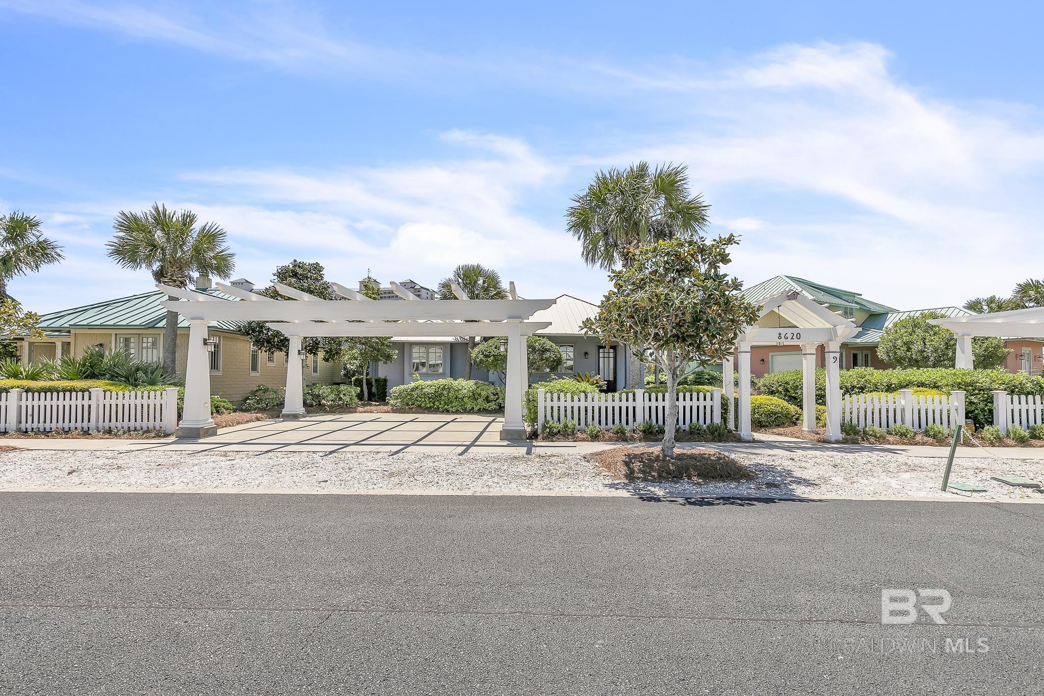 Image 3: Front Of Structure