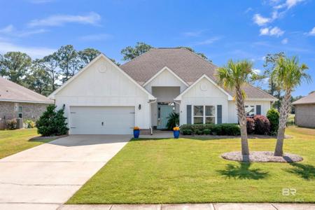 812 Wedgewood Drive