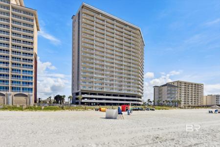 401 E Beach Boulevard