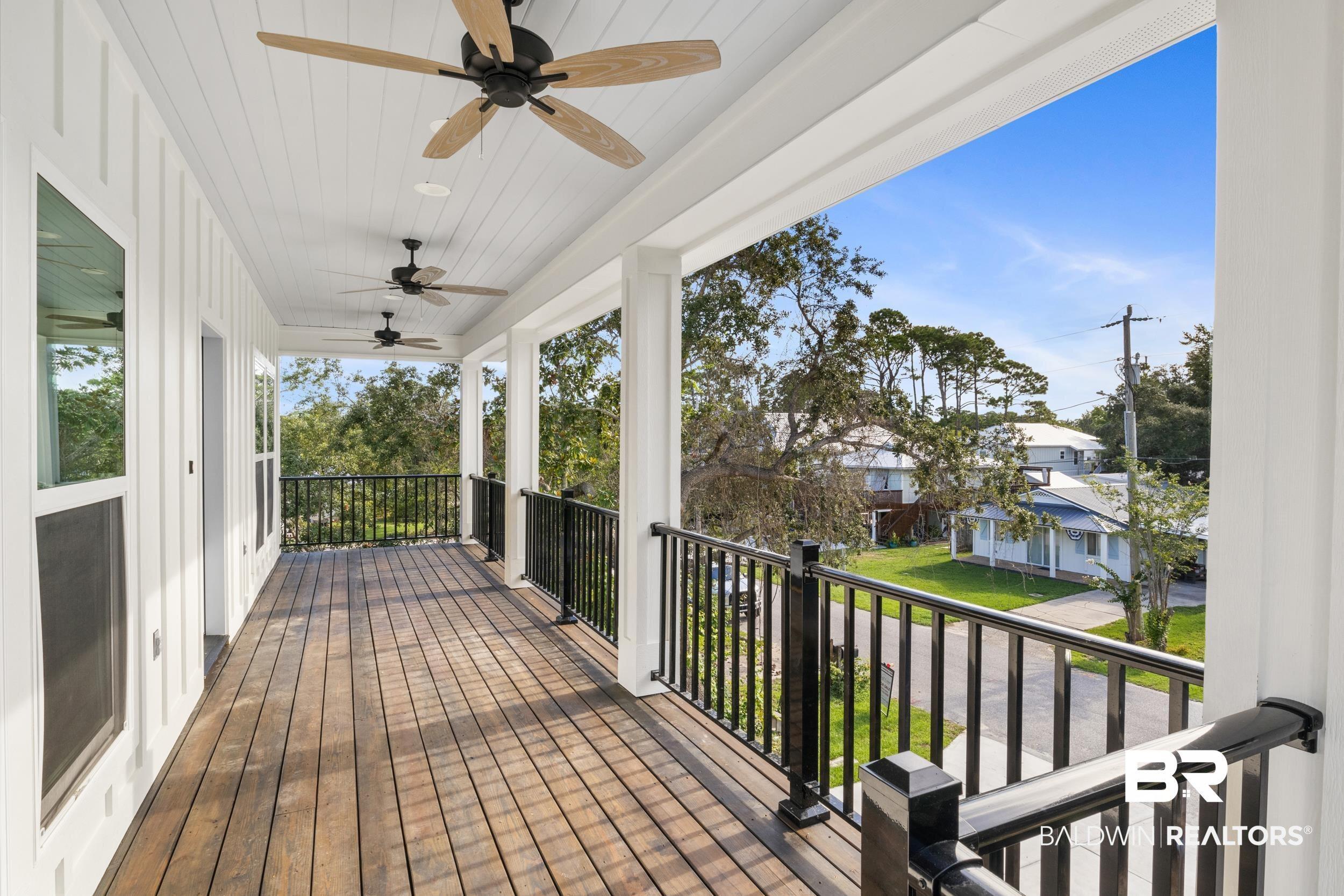 Image 3: Front Balcony