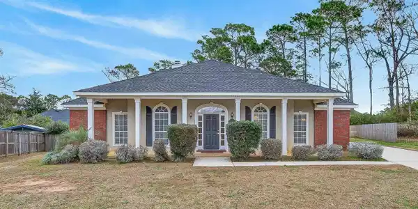 28618 Cherrywood Court