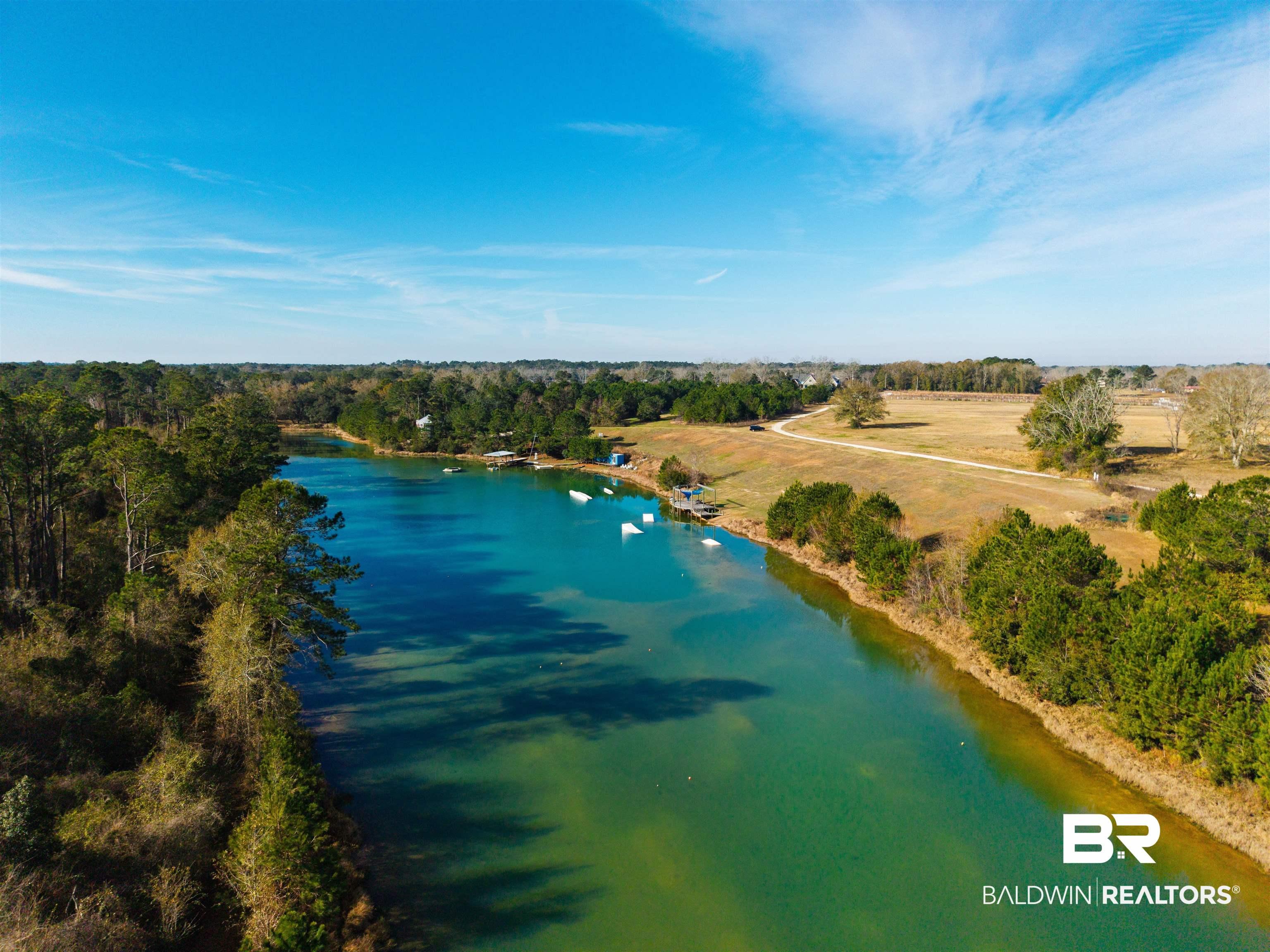 Image 4: Bird's eye view of a large body of water