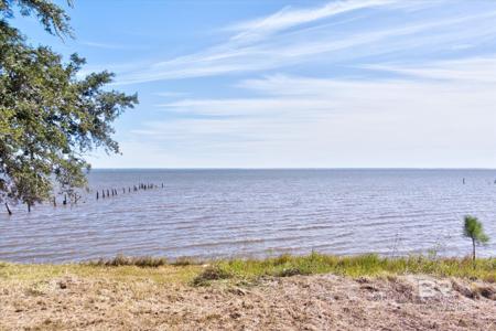 3919 Bay Front Road