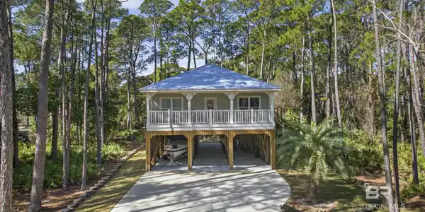 105 Annadale Street