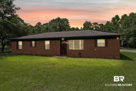 1128 South Drive