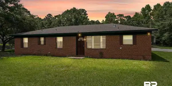 1128 South Drive