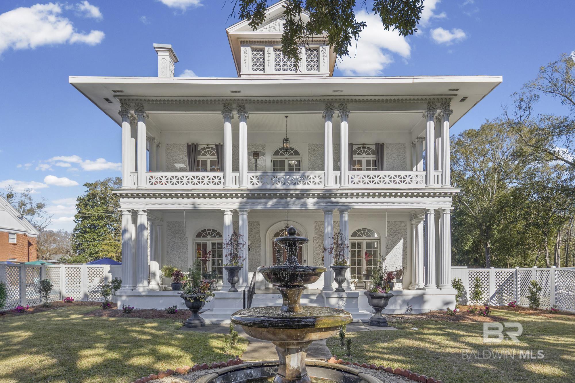 Image 1: Front of Structure