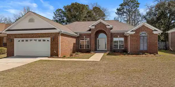 27324 Stratford Glen Drive