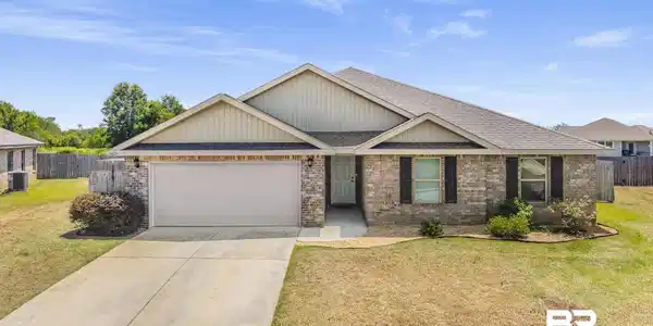 8424 Mackie Lane