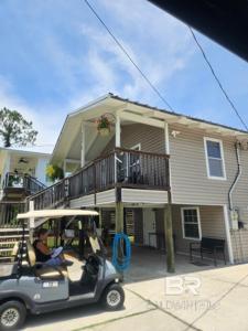 5576 Armadillo Avenue