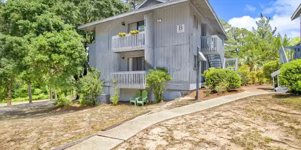204 Golf Terrace