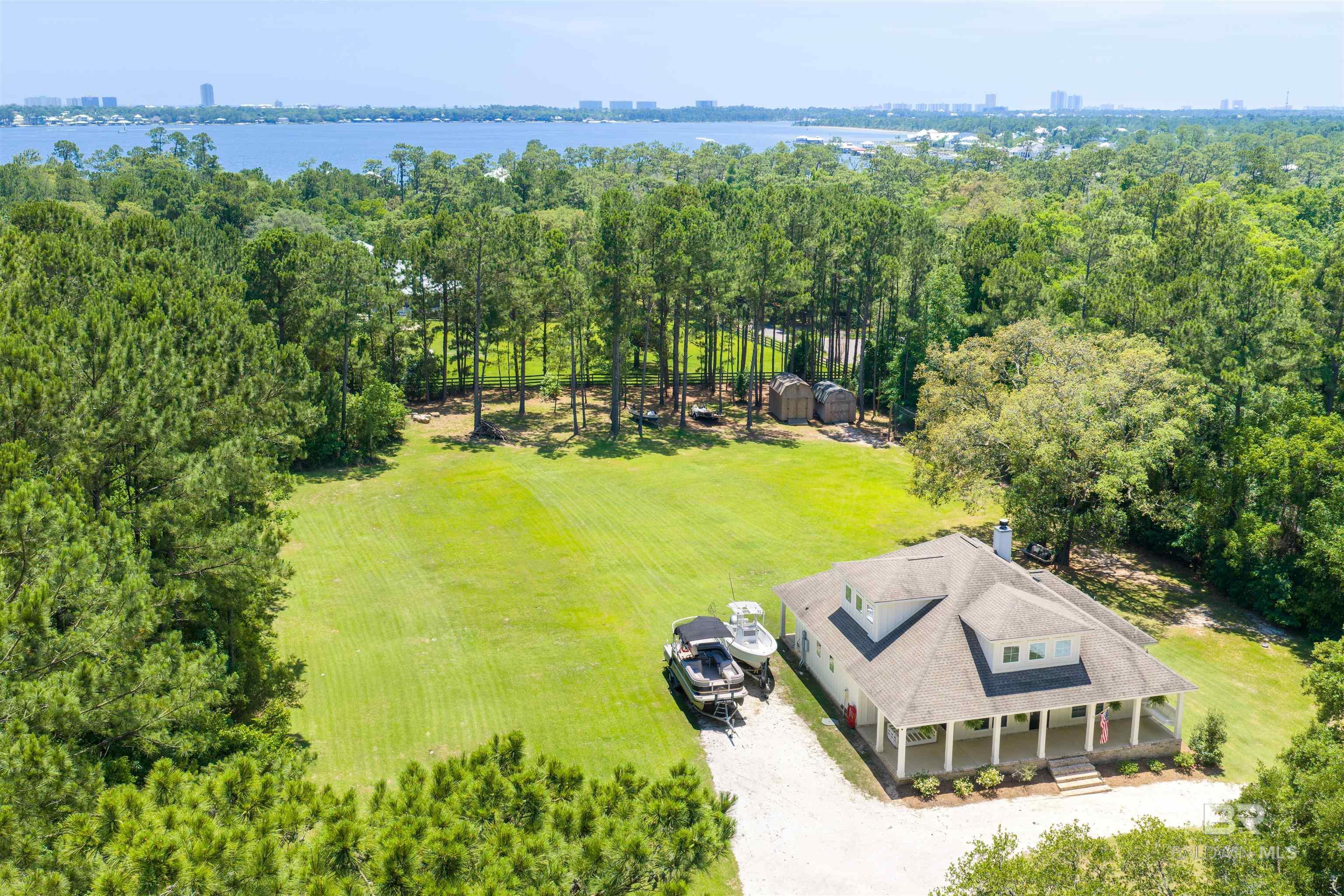 Image 2: Home In Proximity to Arnica Bay and Bear Point in Orange Beach