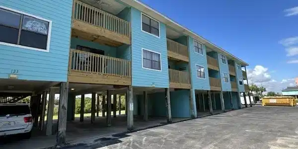 728 West Beach Blvd