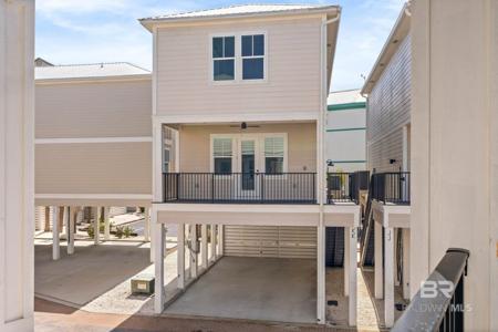 951 W Lagoon Avenue