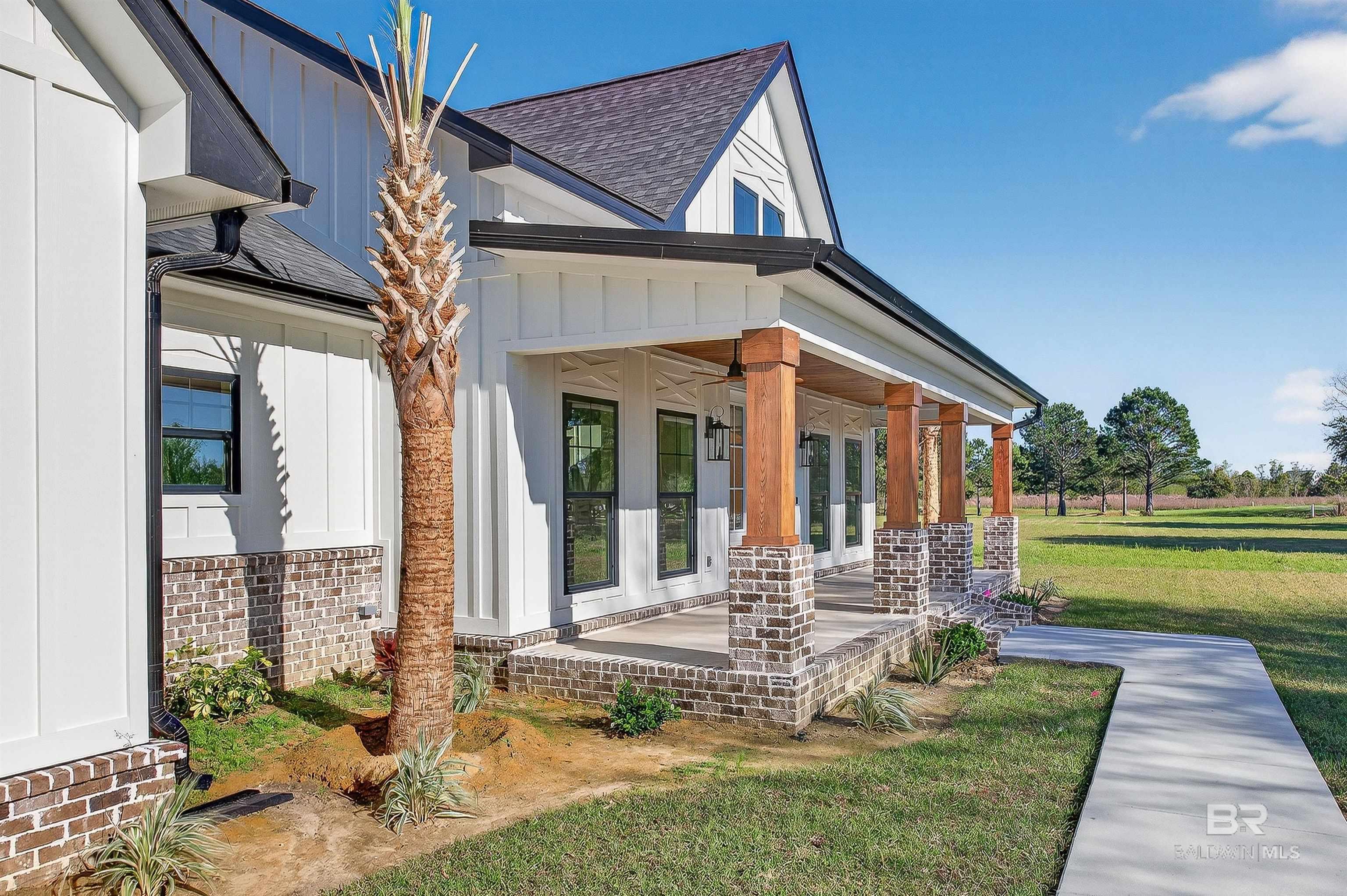 Image 3: Front Porch