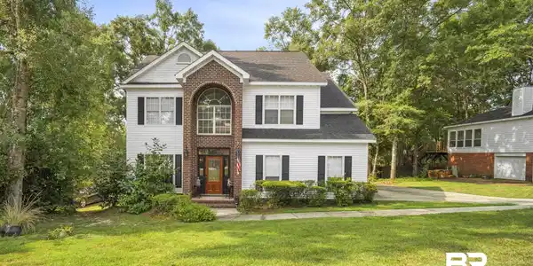 161 Lakeview Loop