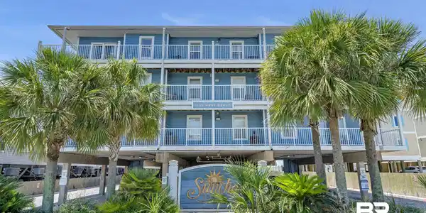 1129 W Beach Boulevard