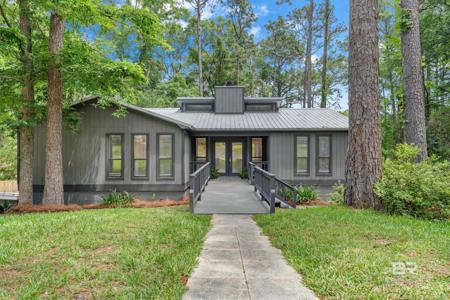105 Cameron Circle