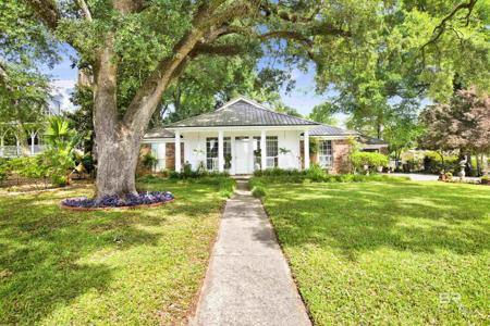 352 N Mobile Street