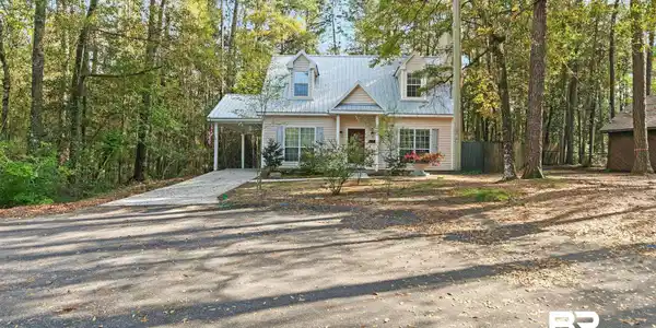 111 Chinquapin Circle