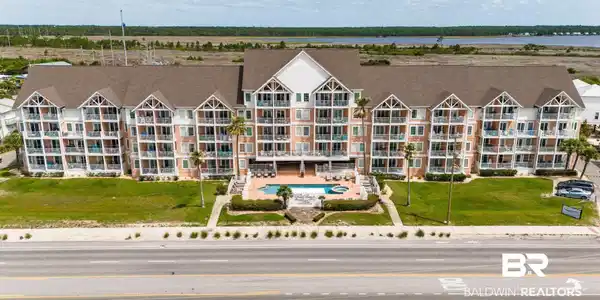 572 E Beach Boulevard