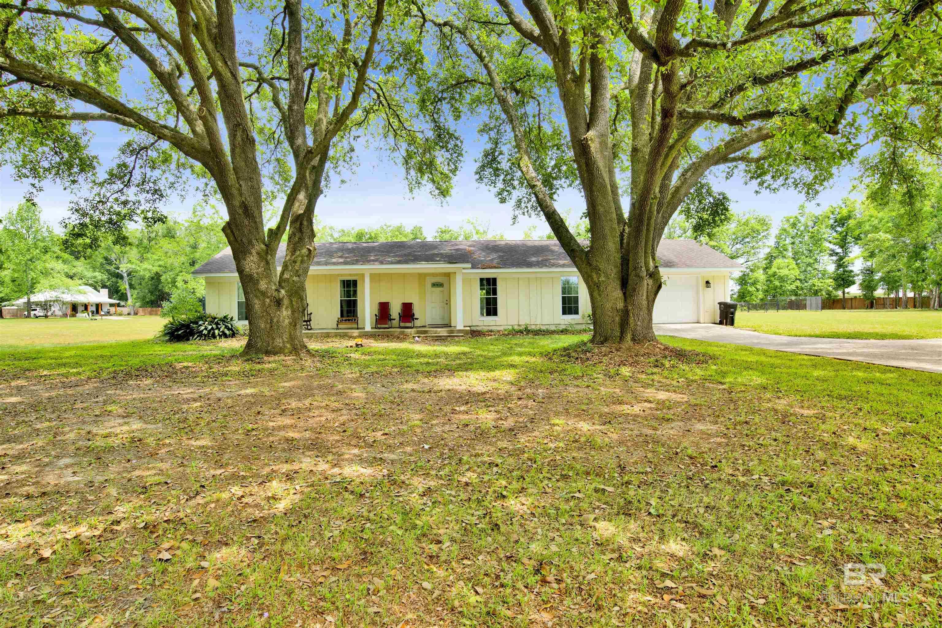 Image 2: Front Of Structure