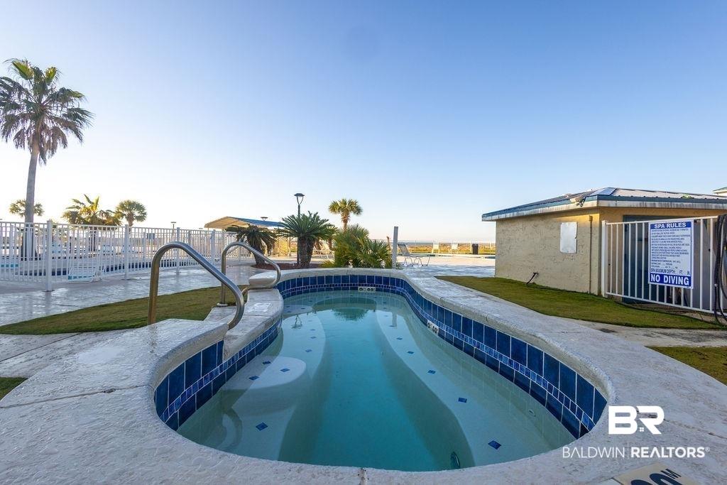 Image 3: This property offers many amenities, such as: Indoor/ Outdoor Pools, Tennis Courts, Hot Tub/Sauna, Fitness Room, Basketball, & Shuffleboard!