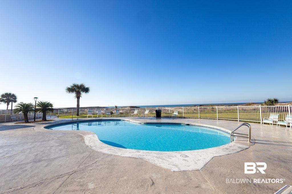 Image 4: This property offers many amenities, such as: Indoor/ Outdoor Pools, Tennis Courts, Hot Tub/Sauna, Fitness Room, Basketball, & Shuffleboard!