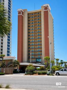 533 W Beach Boulevard