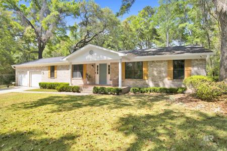 11 Woods Avenue
