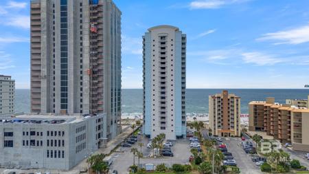 527 E Beach Boulevard