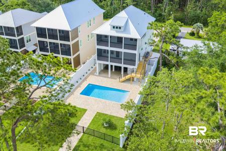 808 W Canal Drive