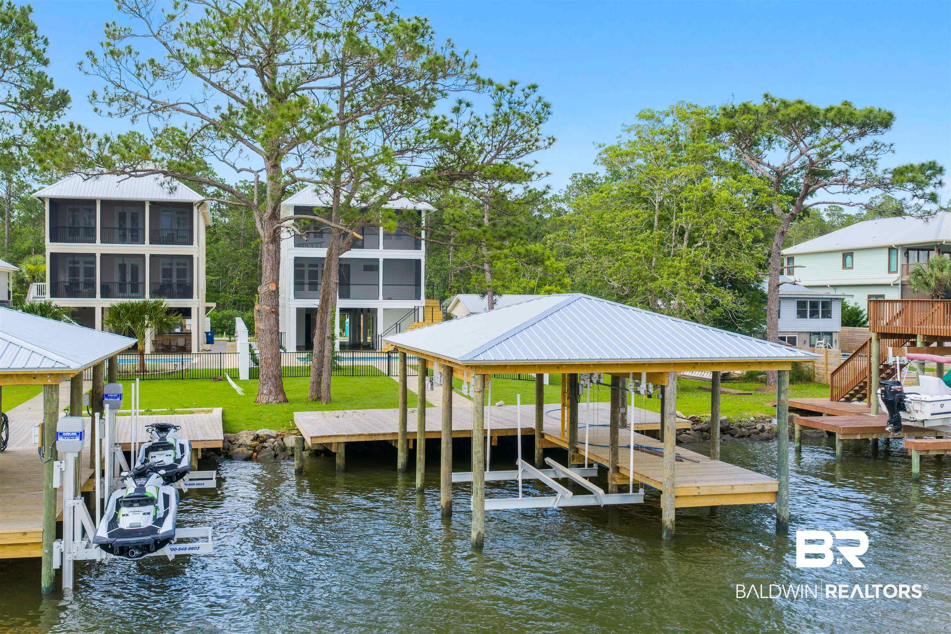 Image 3: Dock with a 30 Foot Boat Lift on the Intracoastal Waterway