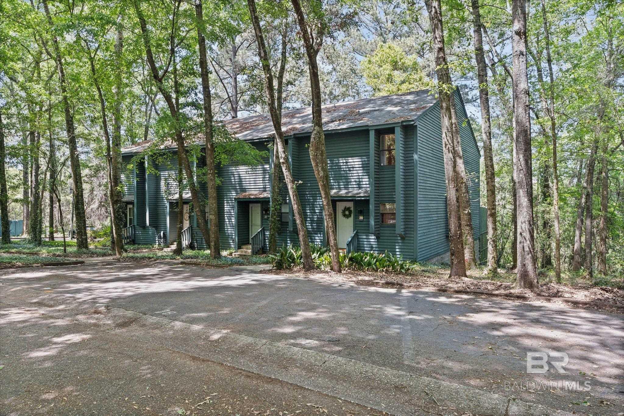 Image 3: Front Of Structure