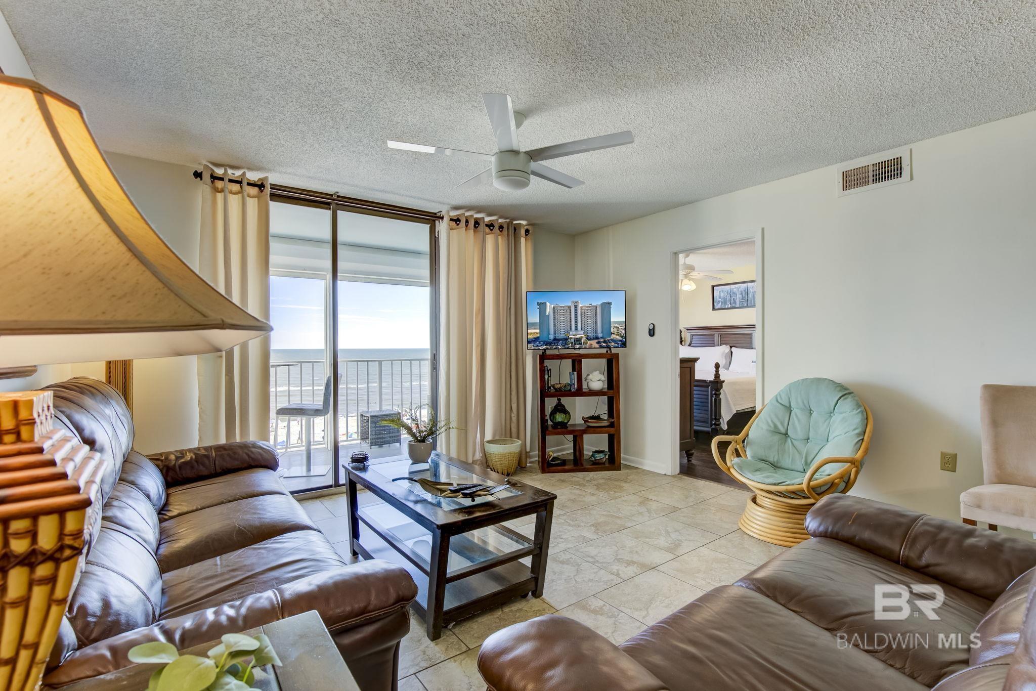 Image 2: Living Room
