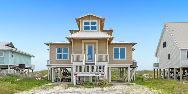 4026 Gulf Winds Court
