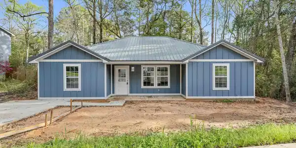 338 Ridgewood Drive