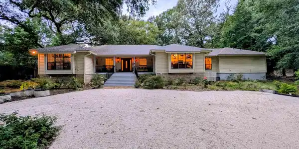 611 Sandpiper Lane