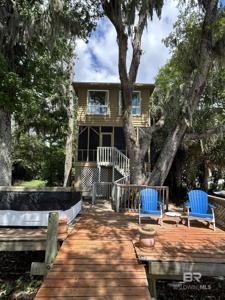 805 Captain O'Neal Drive